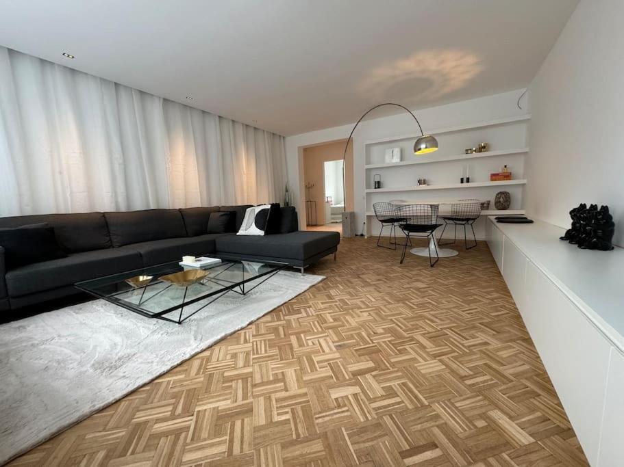 Appartement Neuf En Plein Centre ナミュール エクステリア 写真
