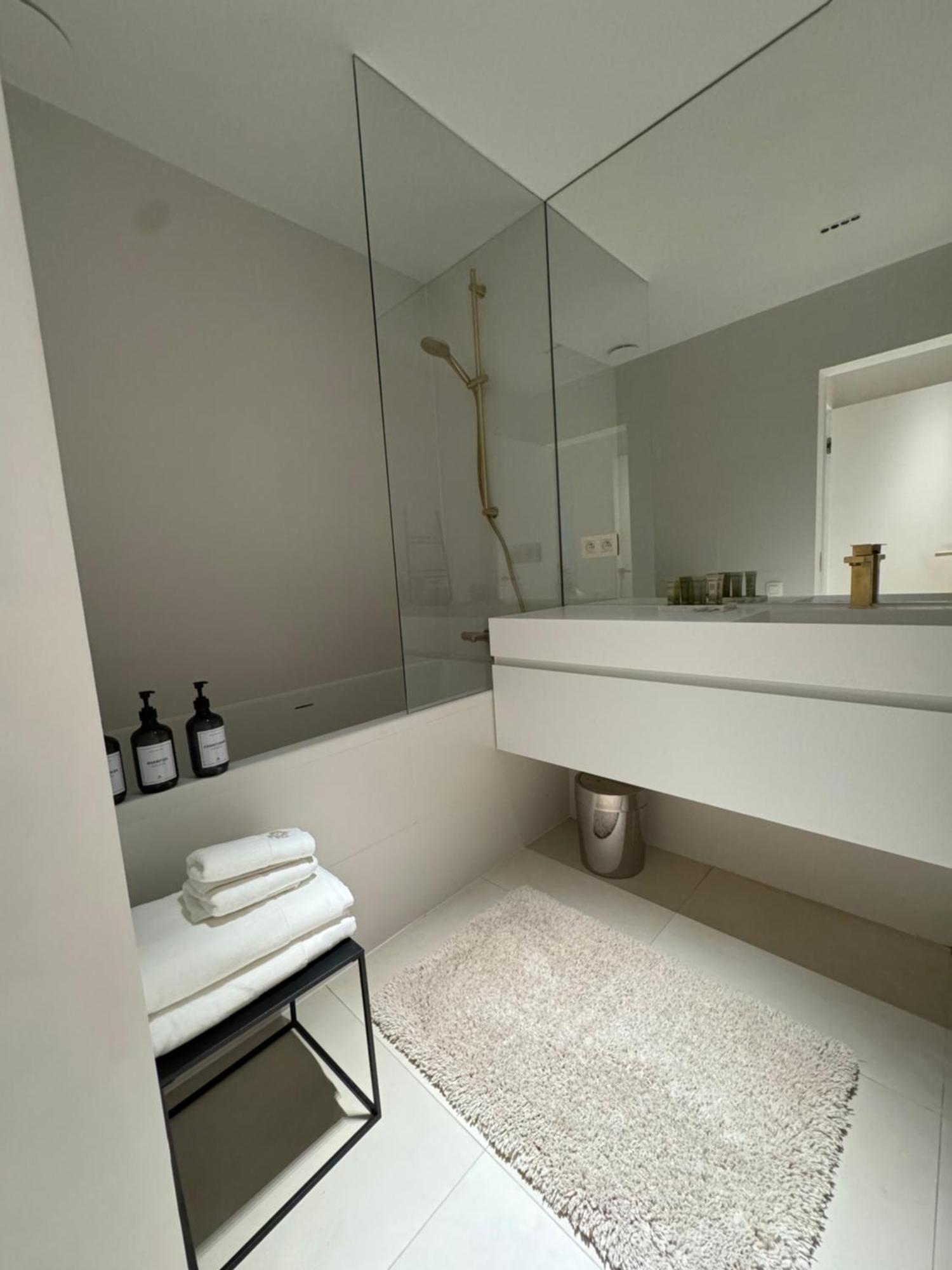 Appartement Neuf En Plein Centre ナミュール エクステリア 写真